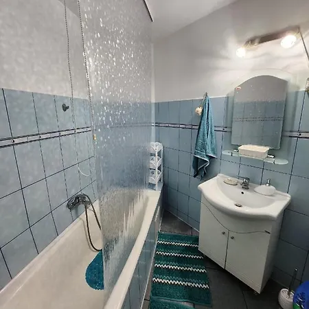 Comfortable Tourist Near Center Apartment Bucharest